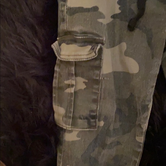 Camo pants - Picture 3 of 5